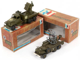 Lot 114 - FRANCE JOUETS (FRANCE) (2)