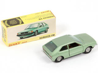 Lot 225 - DINKY TOYS (FRANCE) (1)