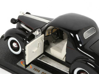 Lot 22 - SIGNATURE MODELS (CHINE) (2)