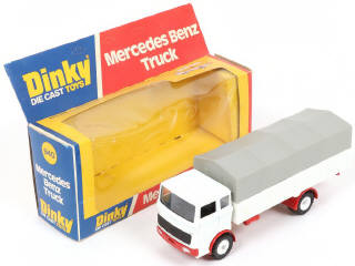 Lot 44 - DINKY TOYS (GB) (1)