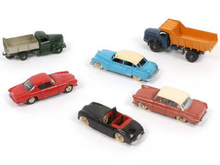 Lot 316 - DINKY TOYS (FRANCE) (6)