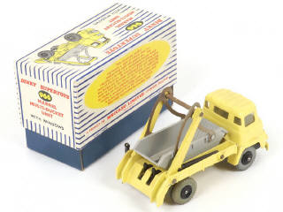 Lot 48 - DINKY TOYS (GB) (1)