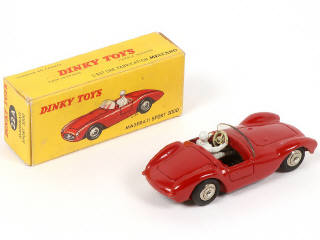 Lot 227 - DINKY TOYS (FRANCE) (1)