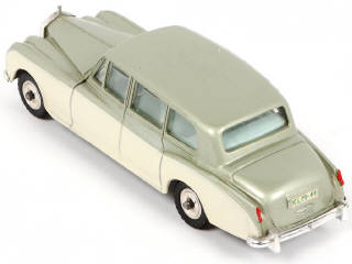 Lot 196 - DINKY TOYS (GB) (1)