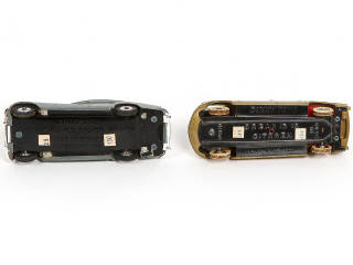 Lot 292 - DINKY TOYS (GB) (2)