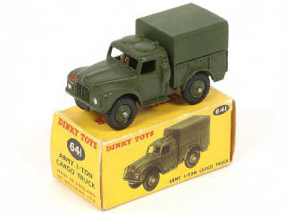 Lot 103 - DINKY TOYS (GB) (1)