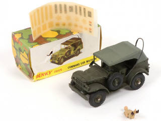 Lot 105 - DINKY TOYS (FRANCE) (1)