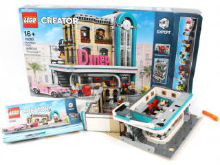 Lot 26 - LEGO (DANEMARK) (1)