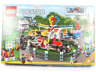 Lot 16 - LEGO (DANEMARK) (1)