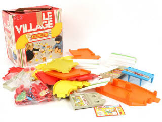 Lot 105 - DIVERS (10)