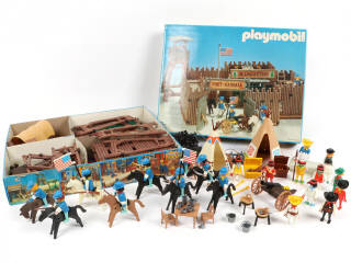 Lot 56 - PLAYMOBIL (ALLEMAGNE) (40)