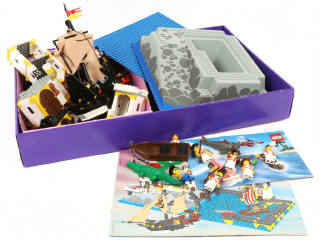 Lot 15 - LEGO (DANEMARK) (1)