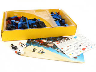 Lot 13 - LEGO (DANEMARK) (1)