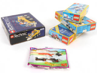 Lot 22 - LEGO (DANEMARK) (5)