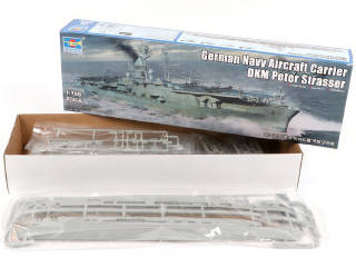 Lot 368 - DIVERS (4)