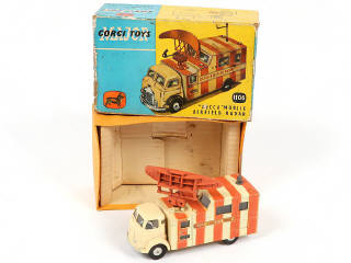 Lot 217 - CORGI TOYS (GB) (1)