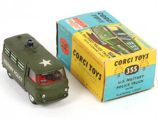 Lot 76 - CORGI TOYS (GB) (1)