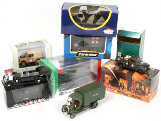 Lot 330 - DIVERS (8)