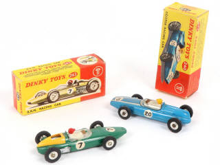 Lot 240 - DINKY TOYS (GB) (2)