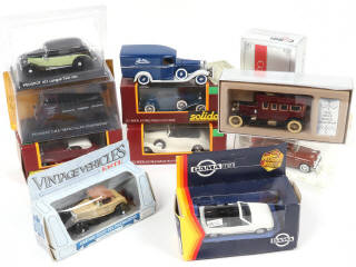 Lot 336 - DIVERS (10)