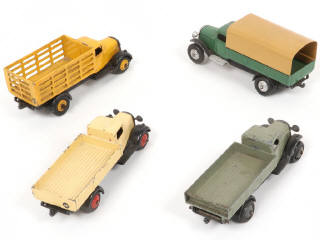 Lot 245 - DINKY TOYS (GB) (4)