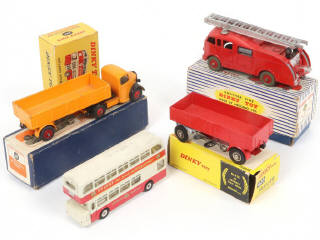 Lot 243 - DINKY TOYS (GB) (4)