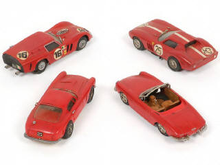 Lot 310 - DIVERS (4)