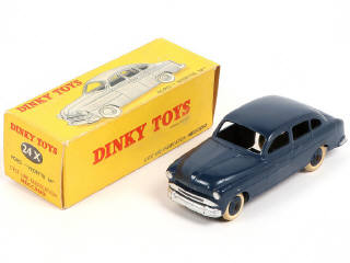 Lot 243 - DINKY TOYS (FRANCE) (1)