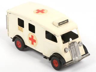 Lot 196 - MINIC (GB) (1)