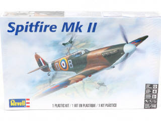 Lot 333 - REVELL (ALLEMAGNE) (5)