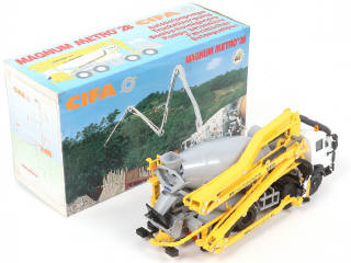 Lot 210 - DIVERS (1)