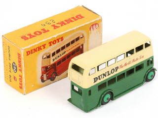 Lot 95 - DINKY TOYS (GB) (1)