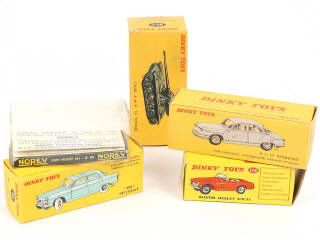 Lot 278 - DIVERS (5)