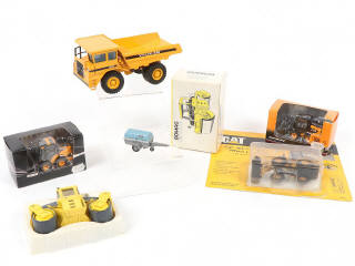 Lot 298 - DIVERS (16)