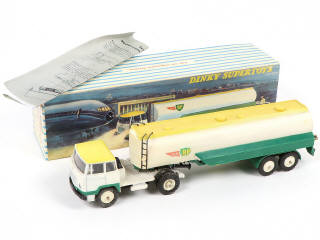 Lot 148 - DINKY TOYS (FRANCE) (1)