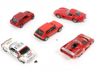 Lot 302 - DIVERS (5)