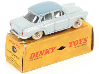 Lot 140 - DINKY TOYS (FRANCE) (1)