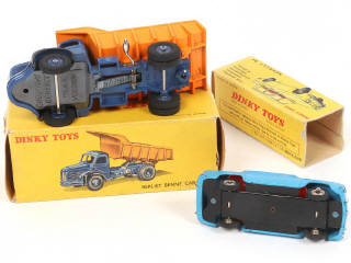Lot 154 - DINKY TOYS (FRANCE) (2)