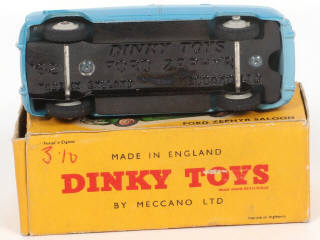 Lot 116 - DINKY TOYS (GB) (1)