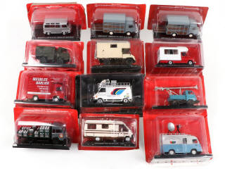 Lot 1 - EDITIONS HACHETTE (FRANCE) (12)