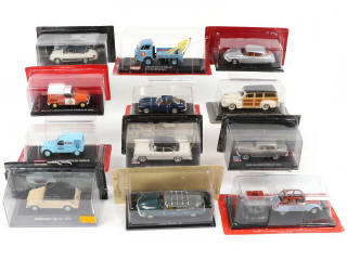 Lot 7 - DIVERS (12)