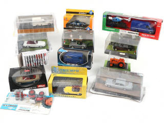 Lot 15 - DIVERS (13)