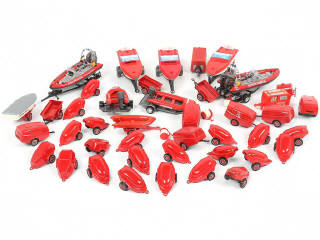 Lot 113 - DIVERS (25)