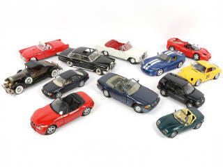 Lot 212 - DIVERS (12)