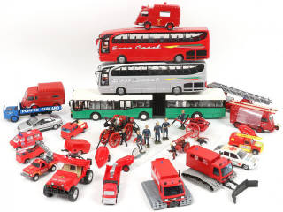 Lot 117 - DIVERS (34)