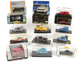 Lot 39 - DIVERS (14)