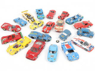 Lot 125 - DIVERS (20)