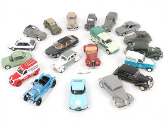 Lot 128 - DIVERS (20)