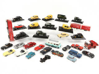 Lot 237 - DIVERS (30)