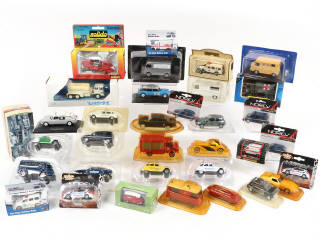 Lot 66 - DIVERS (33)